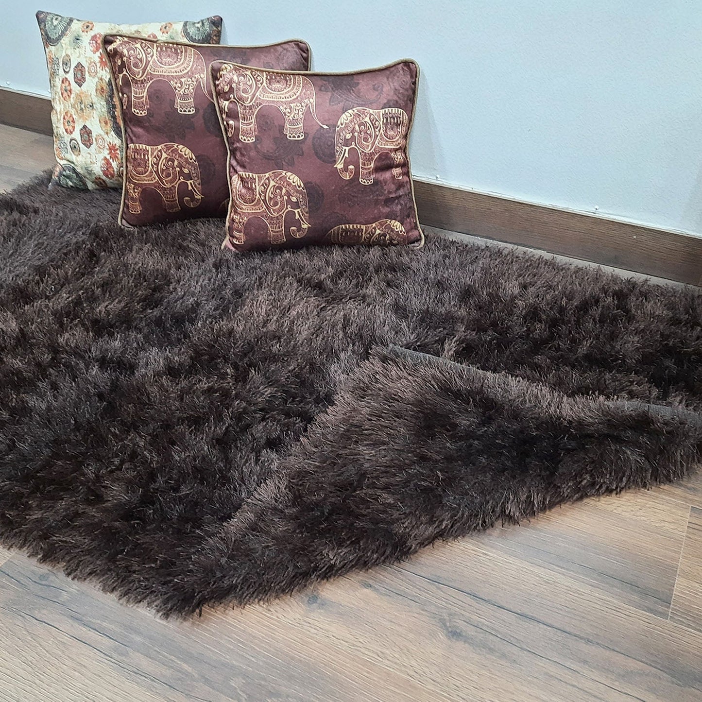 Avioni Handloom Durry For Living Room In Flurry Yarn Fur Material- Reversible for double side usage- Light weight -No antislip backing