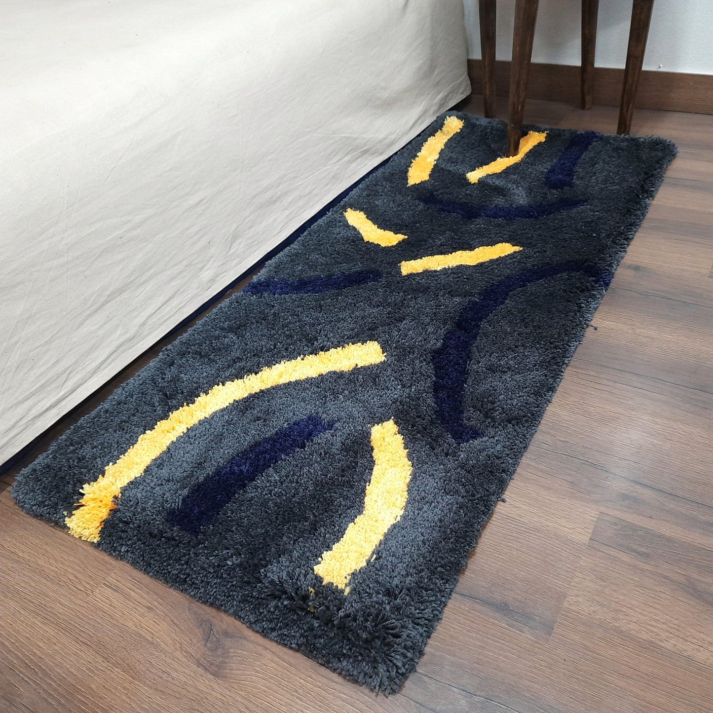 Plush Premium Shaggy Black Pearl Base & Multi Colour With Modern Design /Bedside Runners by Avioni Home