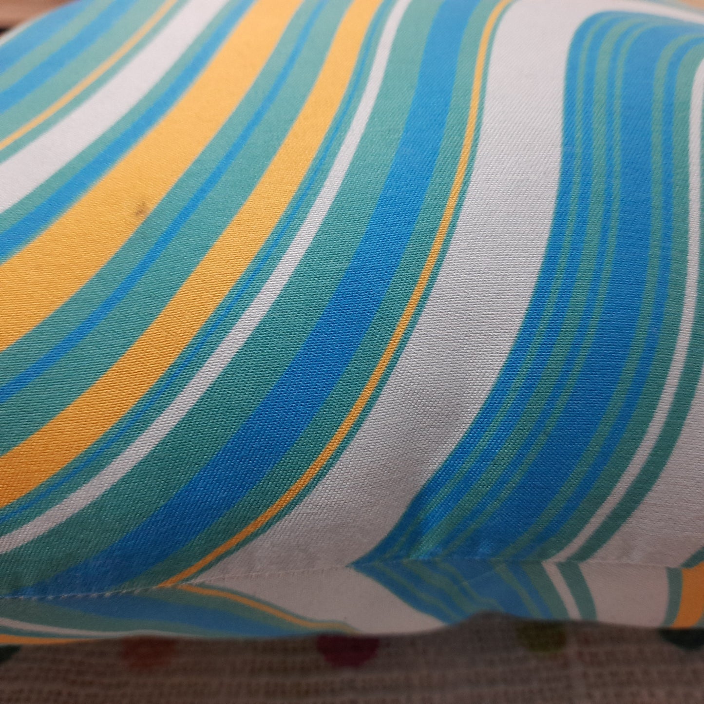 Riviera Collection-Cushion Covers In Glace Cotton For Regular Use –Blue Waves – 40cm x 40cm (~16″ x 16″) – Set of 5