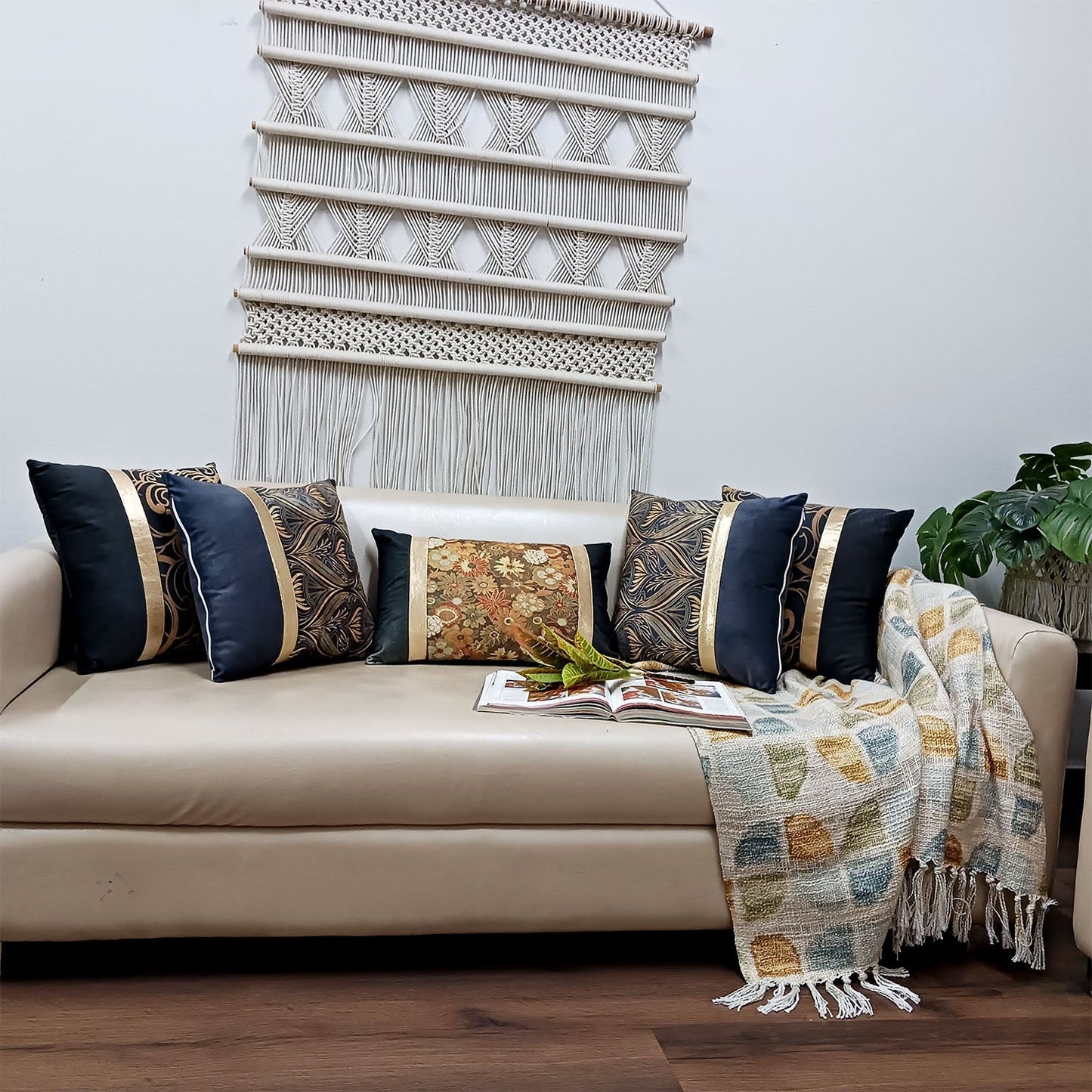 Cushion Covers Super Soft – Beautiful Golden Touch Black Floral – 30cm x 50cm (~12″ x 20″)