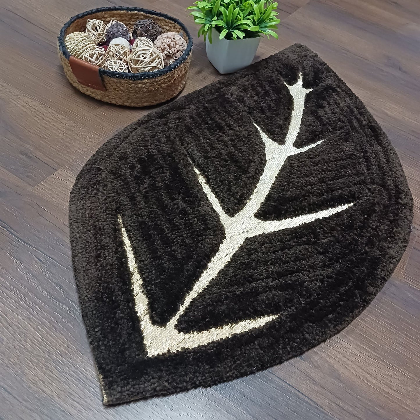 Avioni Divine Collection | Luxury Golden/Silver Touch Tufted Rug In Beautiful Leaf Shaped Soft And Plush Handmade Door Mats | Pooja Mats | BathMats -45 cms x 75 cms