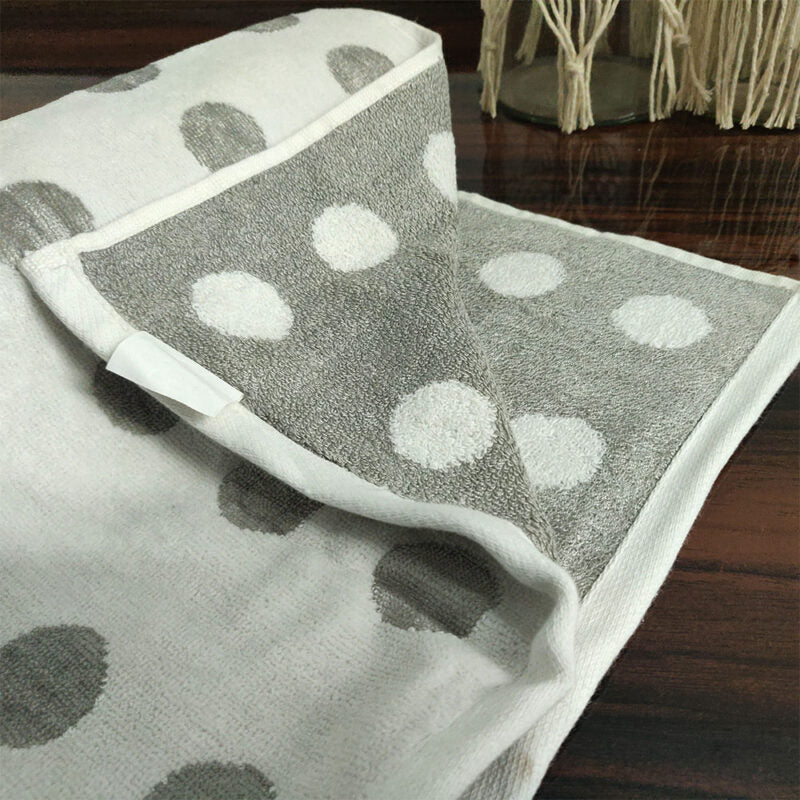Avioni 100% Cotton Premium & Luxury Soft Linen Bath Towels in White Silver Polka Dot Finish-70cm x 135cm