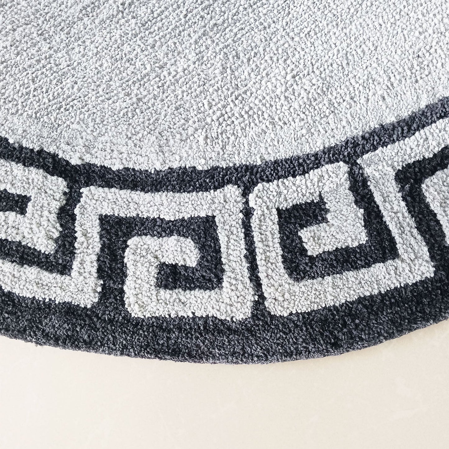 Avioni Home Atlas Collection - Greek Style Microfiber Round Carpet In Light and Dark Grey | Soft, Non-Slip, Easy to Clean