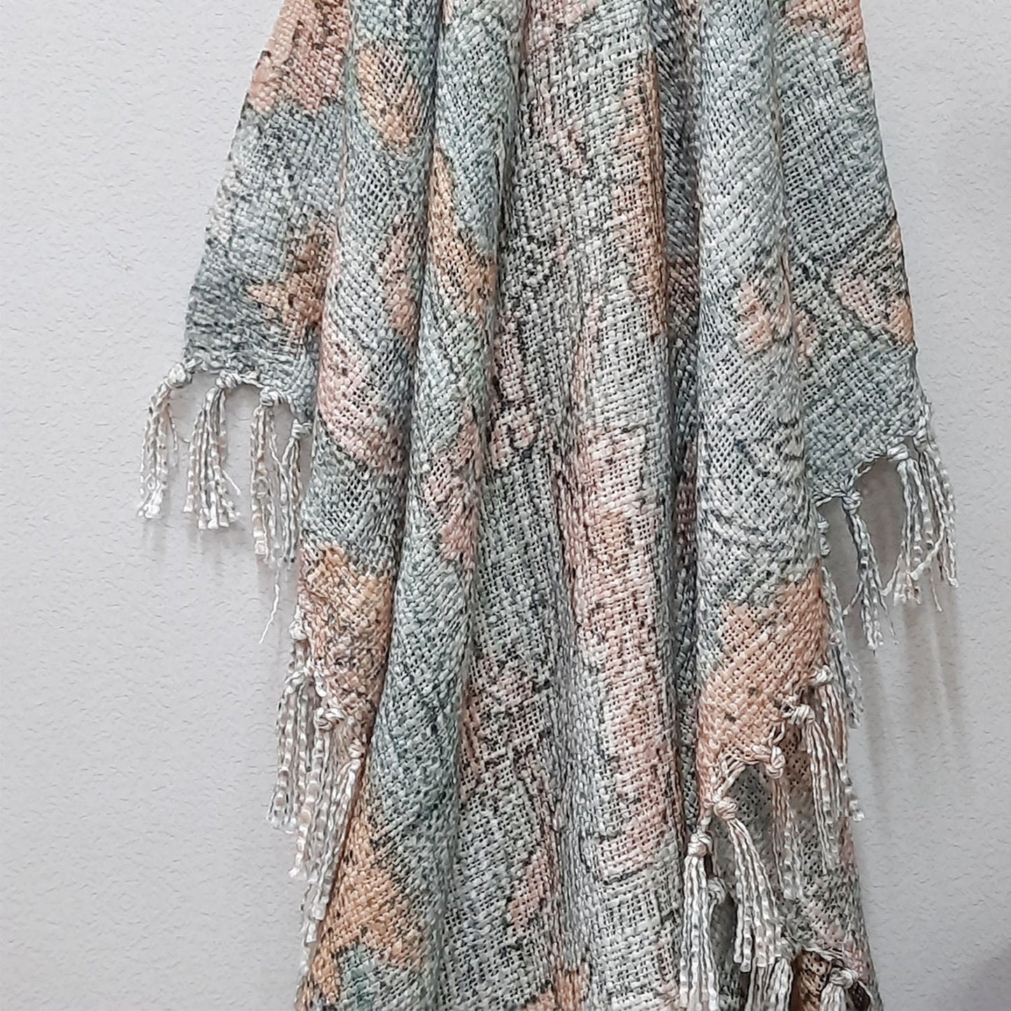 Avioni Beautiful Soft Sofa Throw | Modern Abstract Design | Virgin Premium Polyester Slub Handloom Sofa Throw