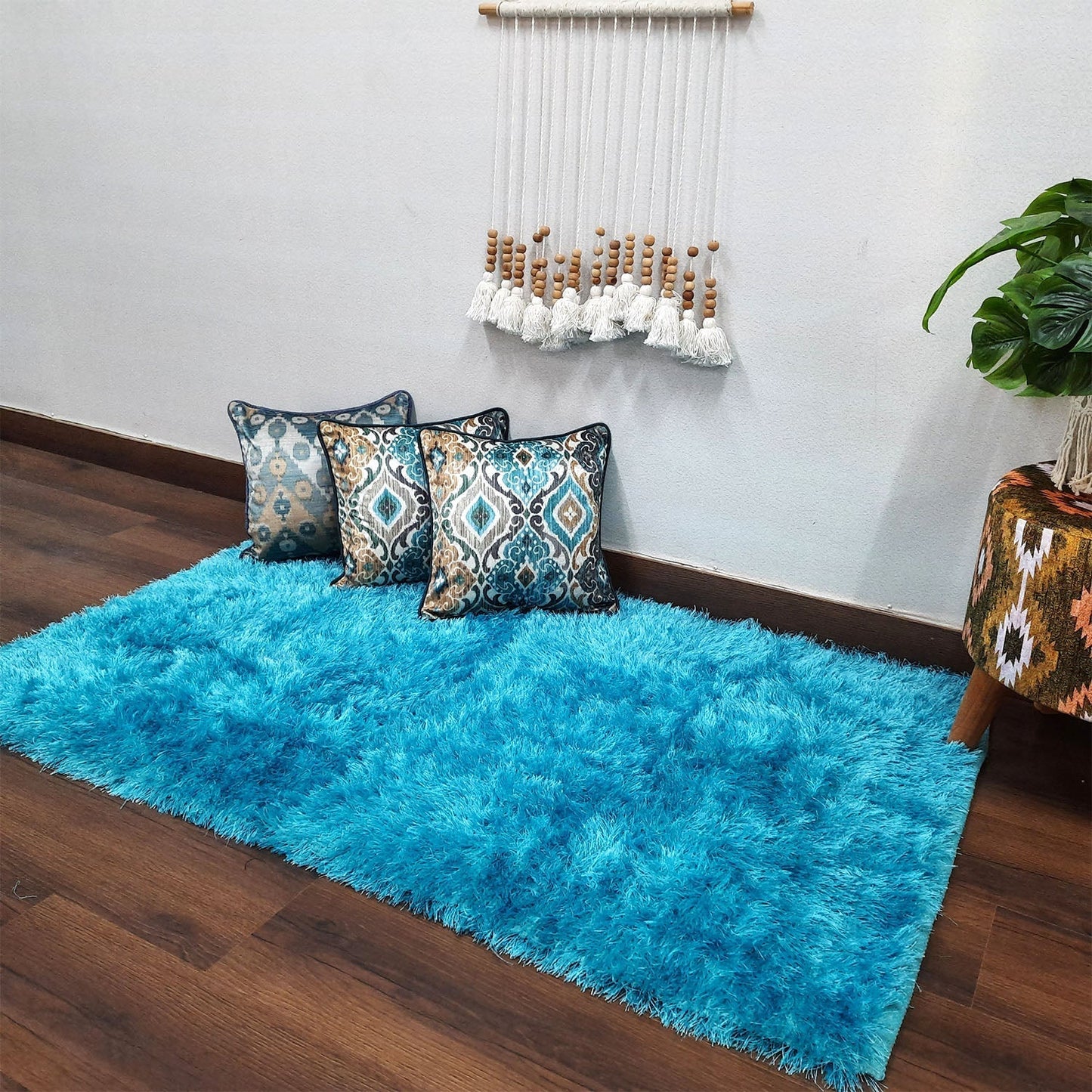 Avioni Handloom Flurry Yarn Fur Durry For Living Room In Fur Reversible Aqua- 150cm x 210cm (~5 feet x 7 feet)