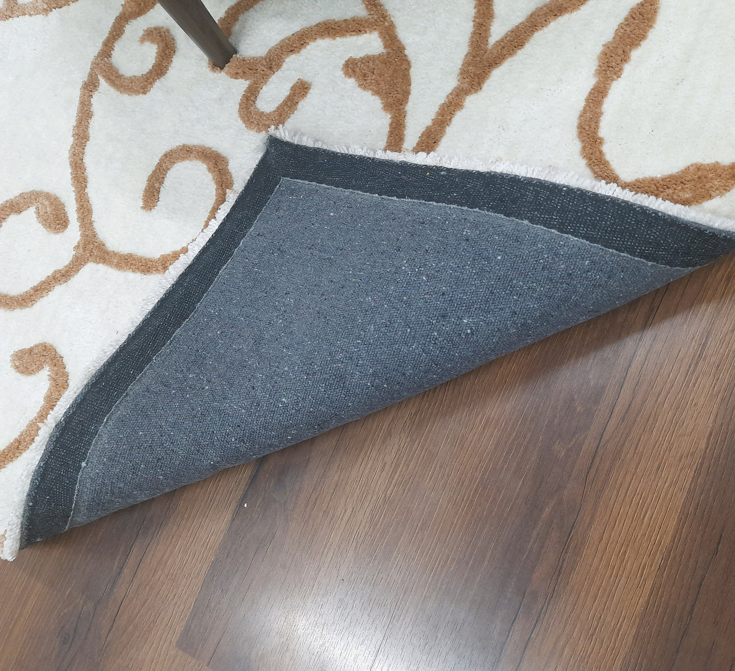 Avioni Home Atlas Collection - Microfiber Floral Carpet In Beige & Ivory| Soft, Easy to Clean