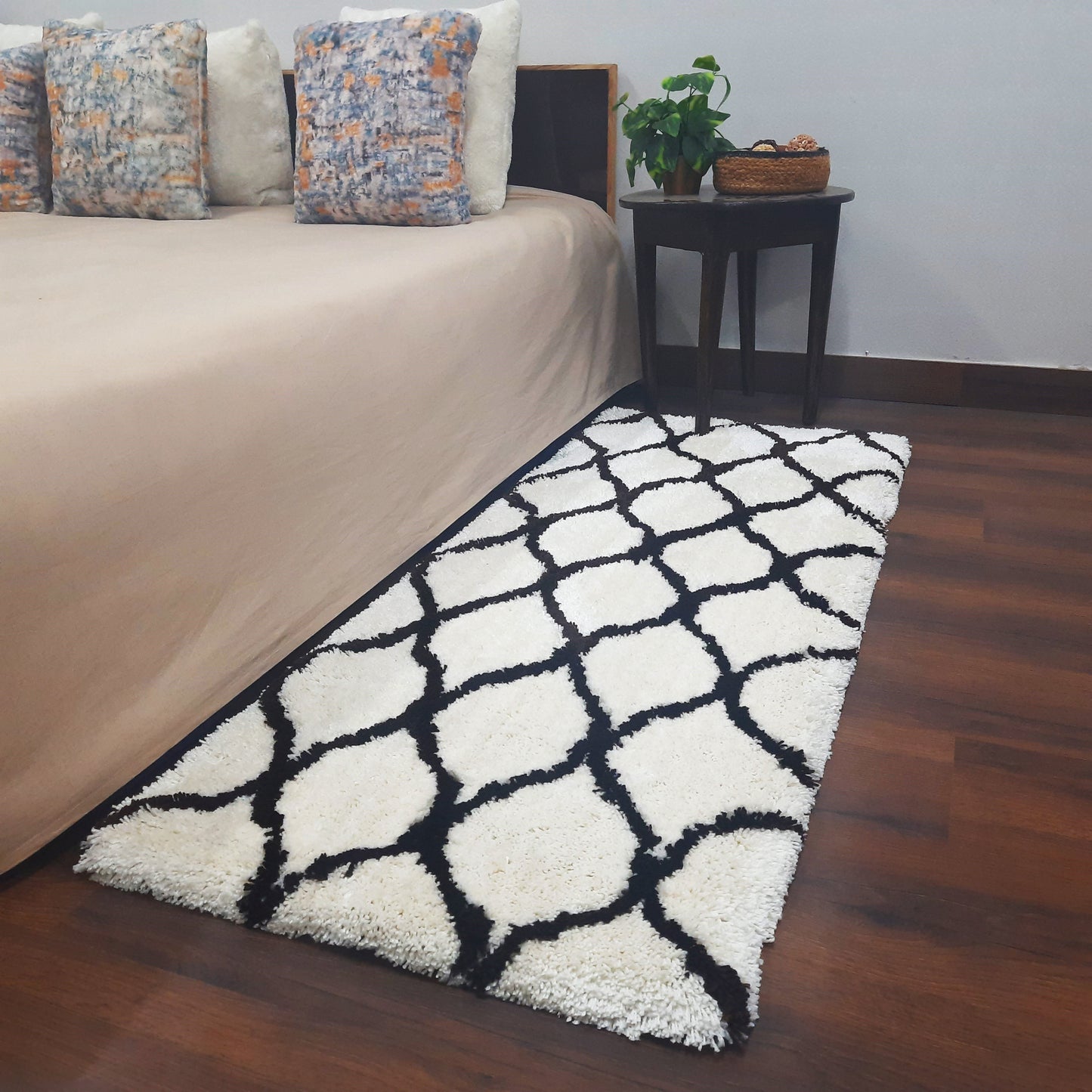 Plush Soft Washable Shaggy White Carpet With Black Moroccan Design /Bedside Runners by Avioni Home