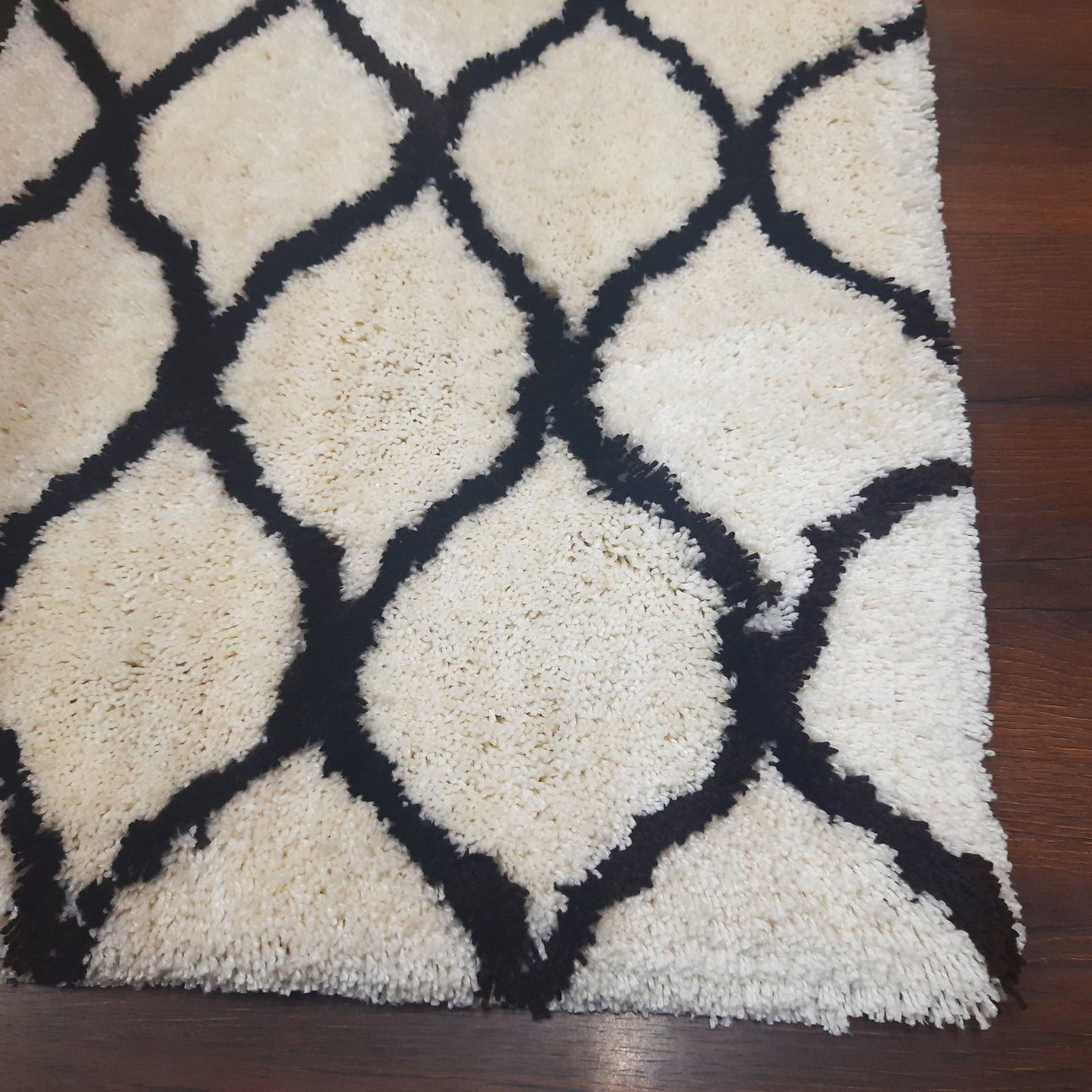 Plush Soft Washable Shaggy White Carpet With Black Moroccan Design /Bedside Runners by Avioni Home