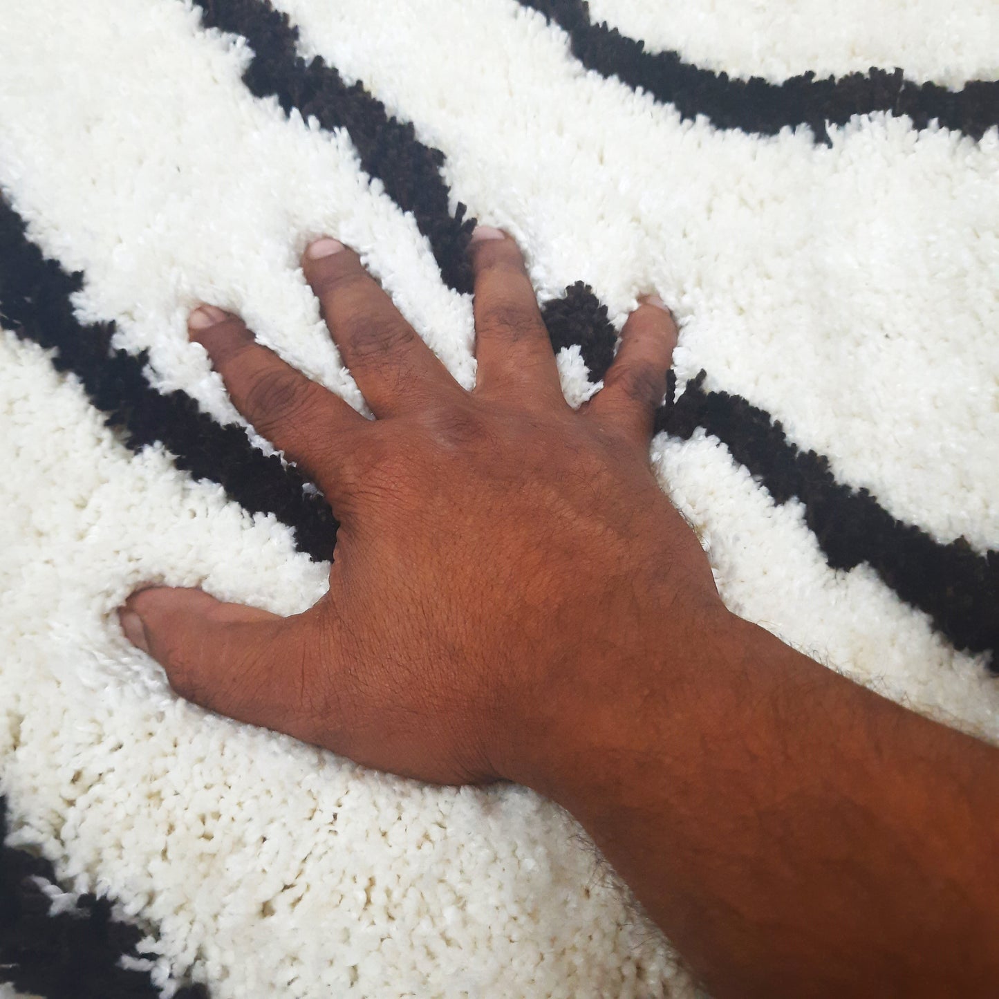 Handloom Shaggy White Carpet With Black Wave Design /Bedside Runners by Avioni Home