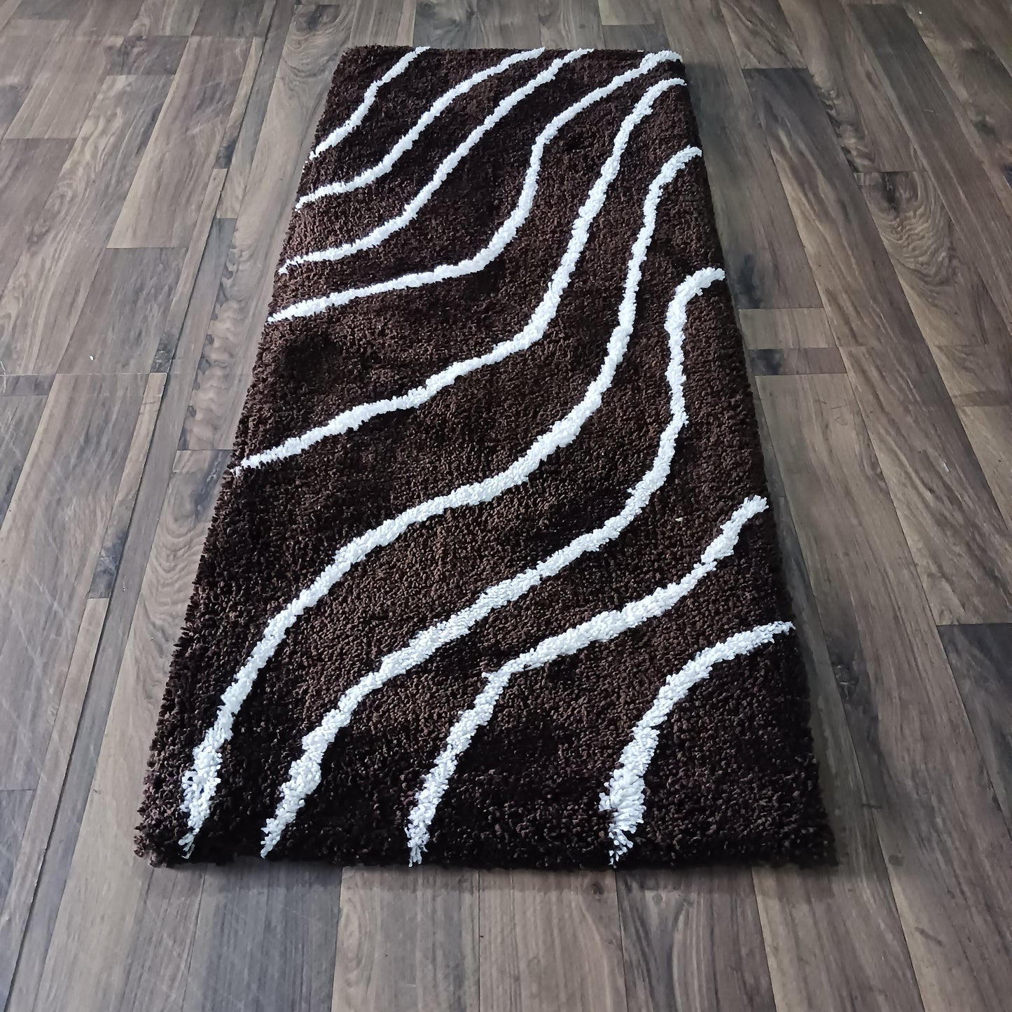 Handloom Shaggy Coffee Carpet With White Wave Design /Bedside Runners by Avioni Home