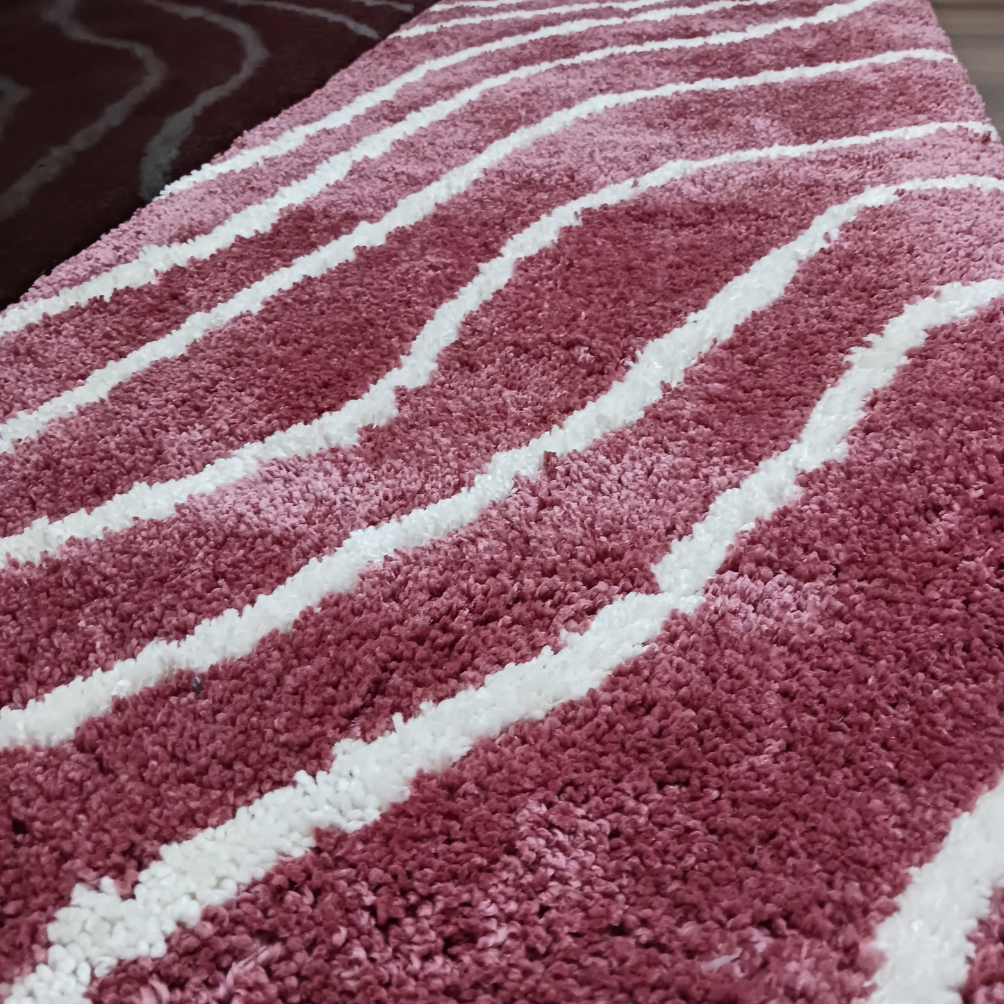 Plush Soft Washable Shaggy Carpet in Wine Color With White Wave Design /Bedside Runners by Avioni Home