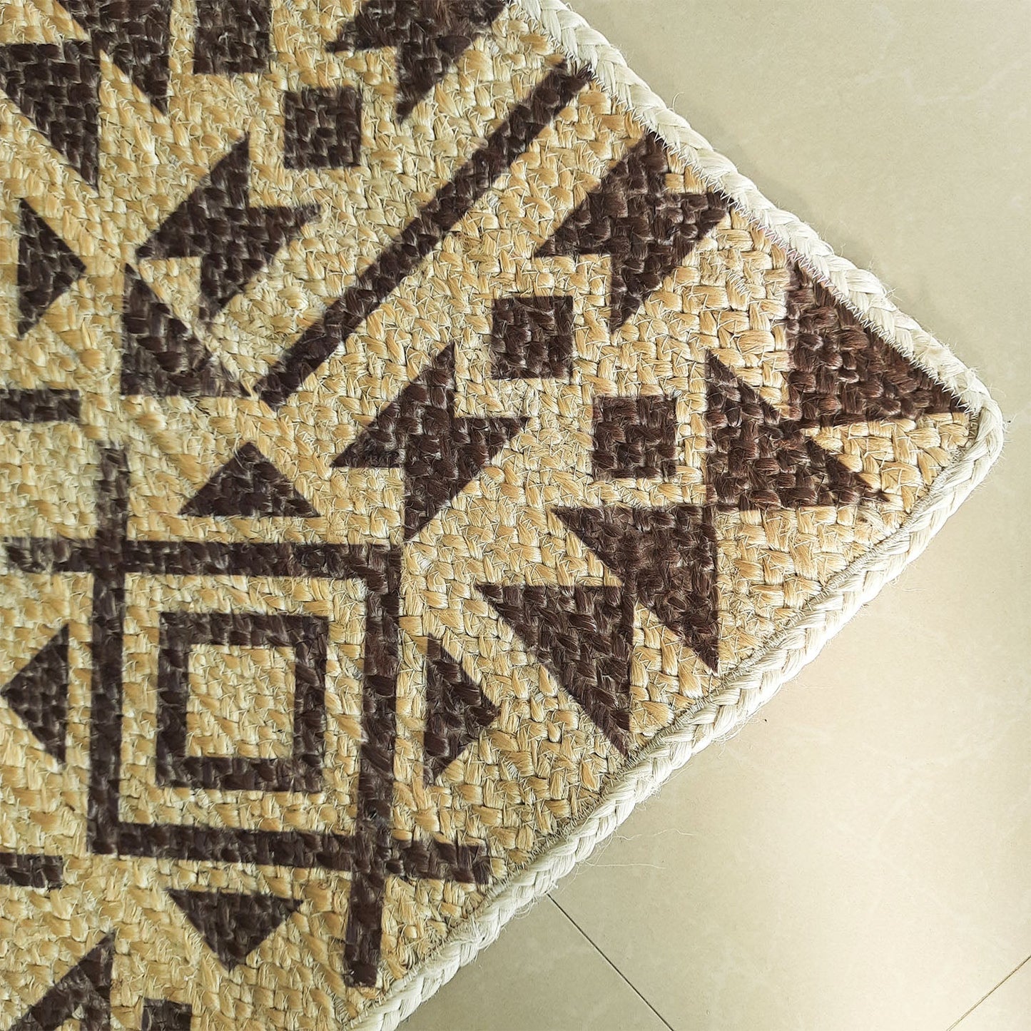 Avioni Home Kilim-Inspired Jute Carpet for Living Room