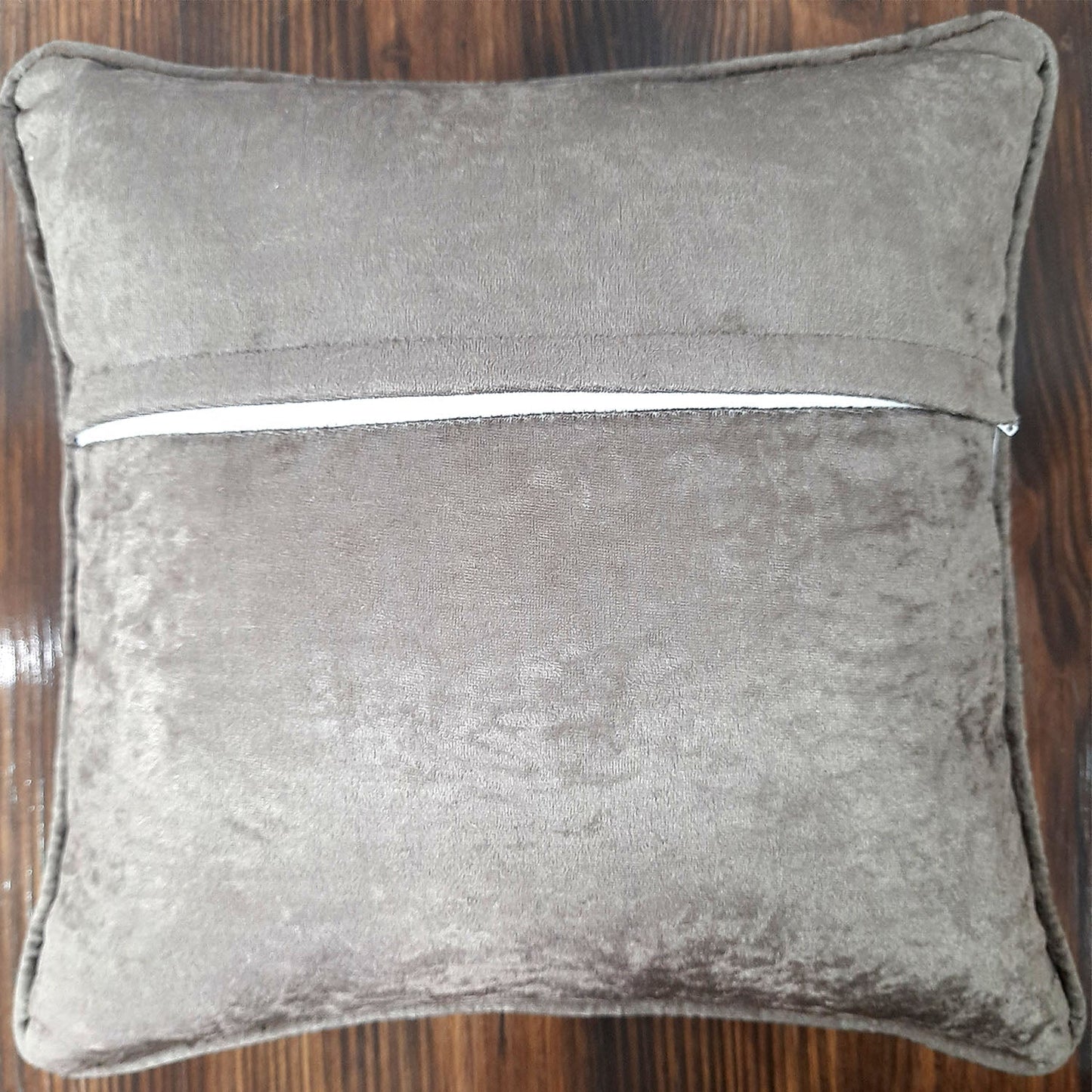 Cushion Cover  – Contemporary Brown Design – 40cm x 40cm (~16″ x 16″)