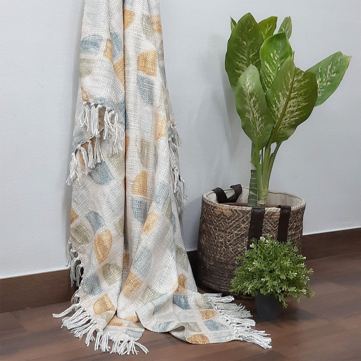 Avioni Sofa Throw | Handloom Weaved Bohemian Blanket with Fringes | Modern Soft Travel Blanket, Throws for Sofas, Armchair, Couch and Bed