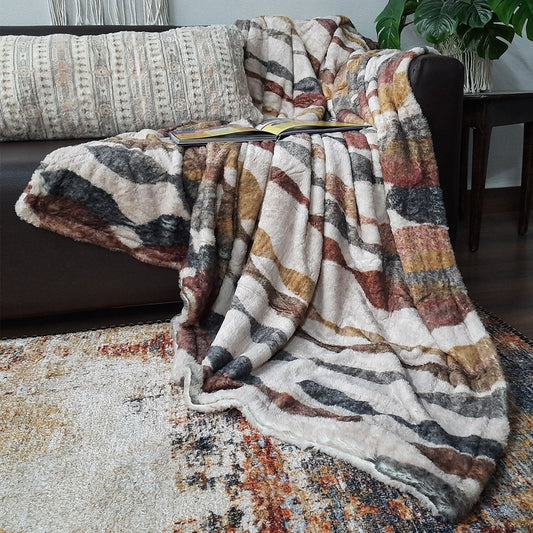 Avioni Home Everlasting Comfort Faux Fur Throw Blanket – Double Sided, Soft, Warm, Cozy, Luxury, Fluffy Blankets for Couch and Bed – Large (180x145cm)