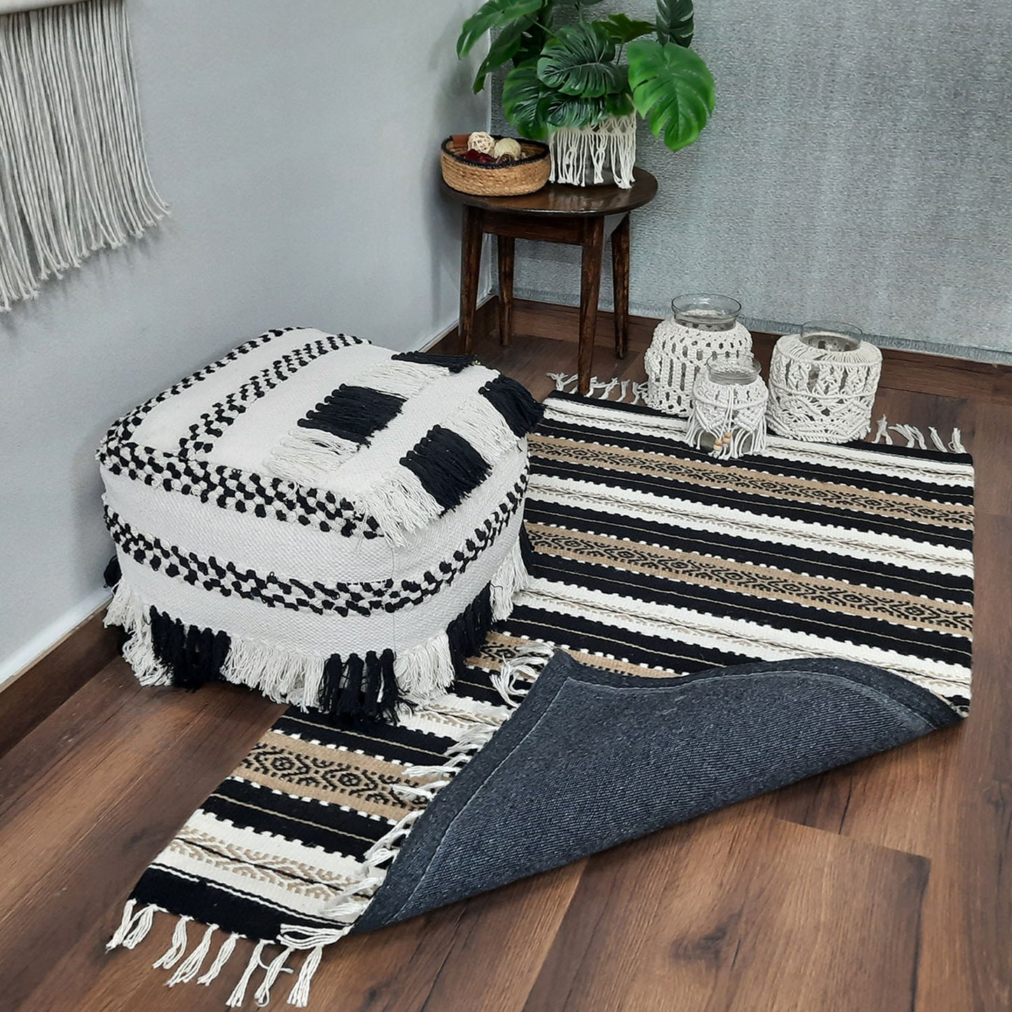 AvioniHome Birchwood Collection : Modern Jute/PET Yarn Handmade Area Carpet | Design: CARJUTPET002-WIBAC