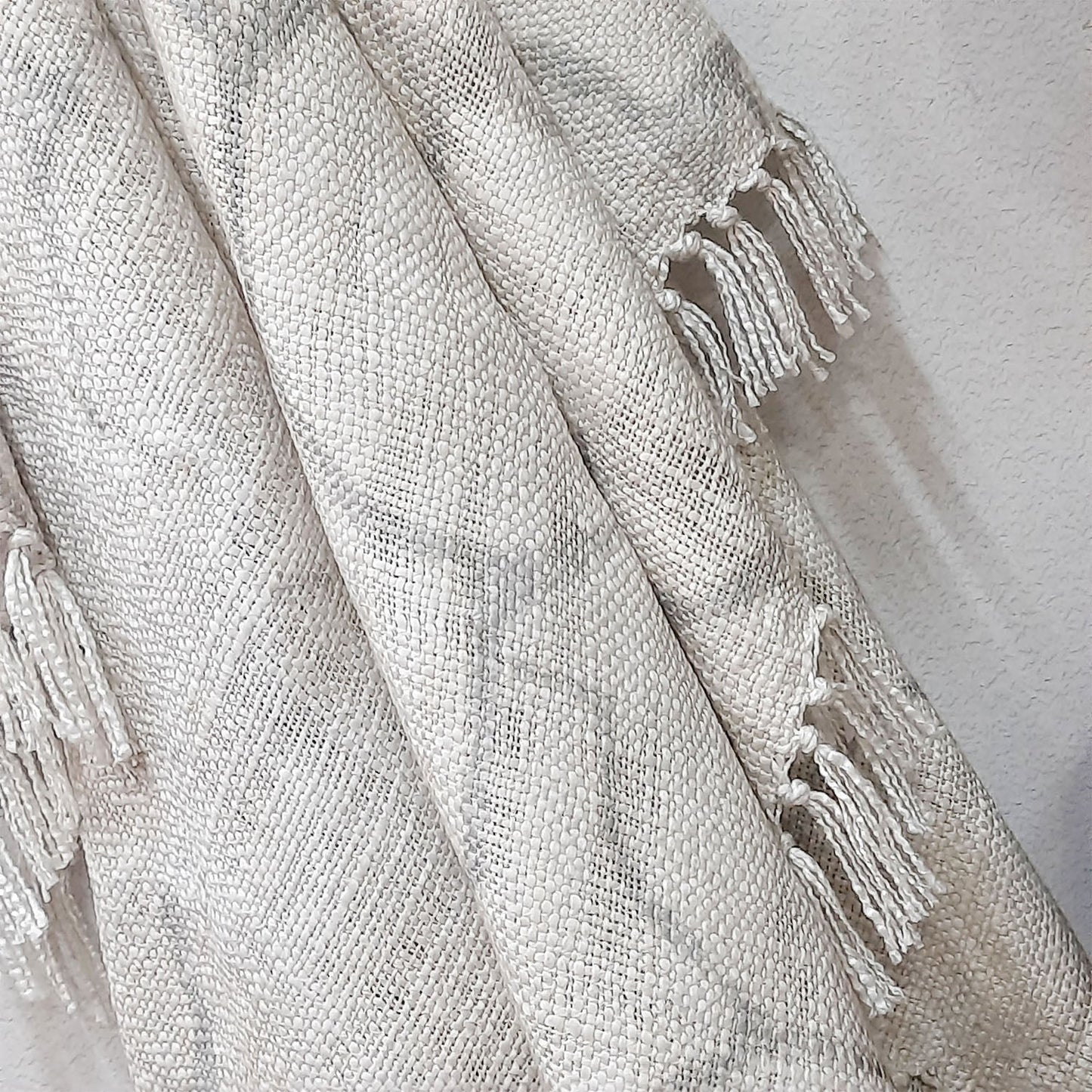 Avioni Beautiful Soft Sofa Throw | A must add to your living room | Modern Design Virgin Premium Polyester Slub Handloom Sofa Throw