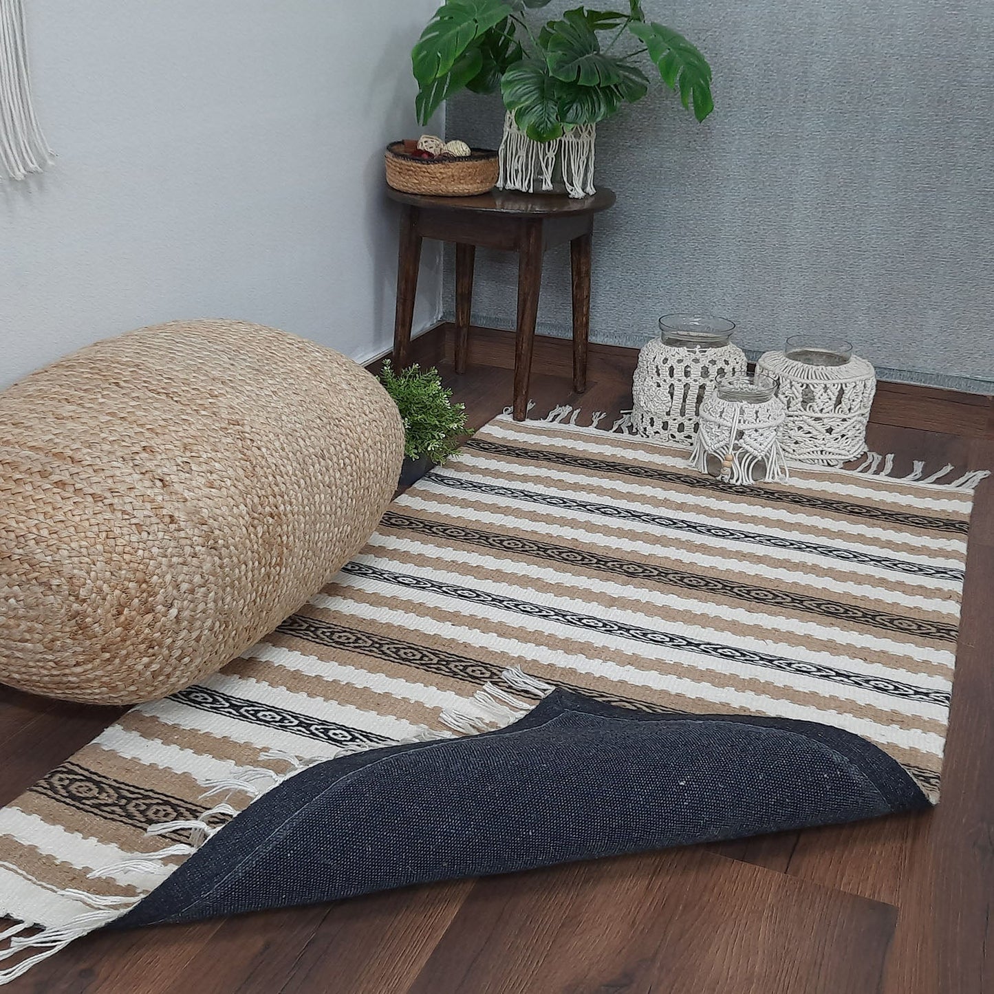 AvioniHome Birchwood Collection : Modern Jute/PET Yarn Handmade Area Carpet| Design: CARJUTPET006-WIBAC