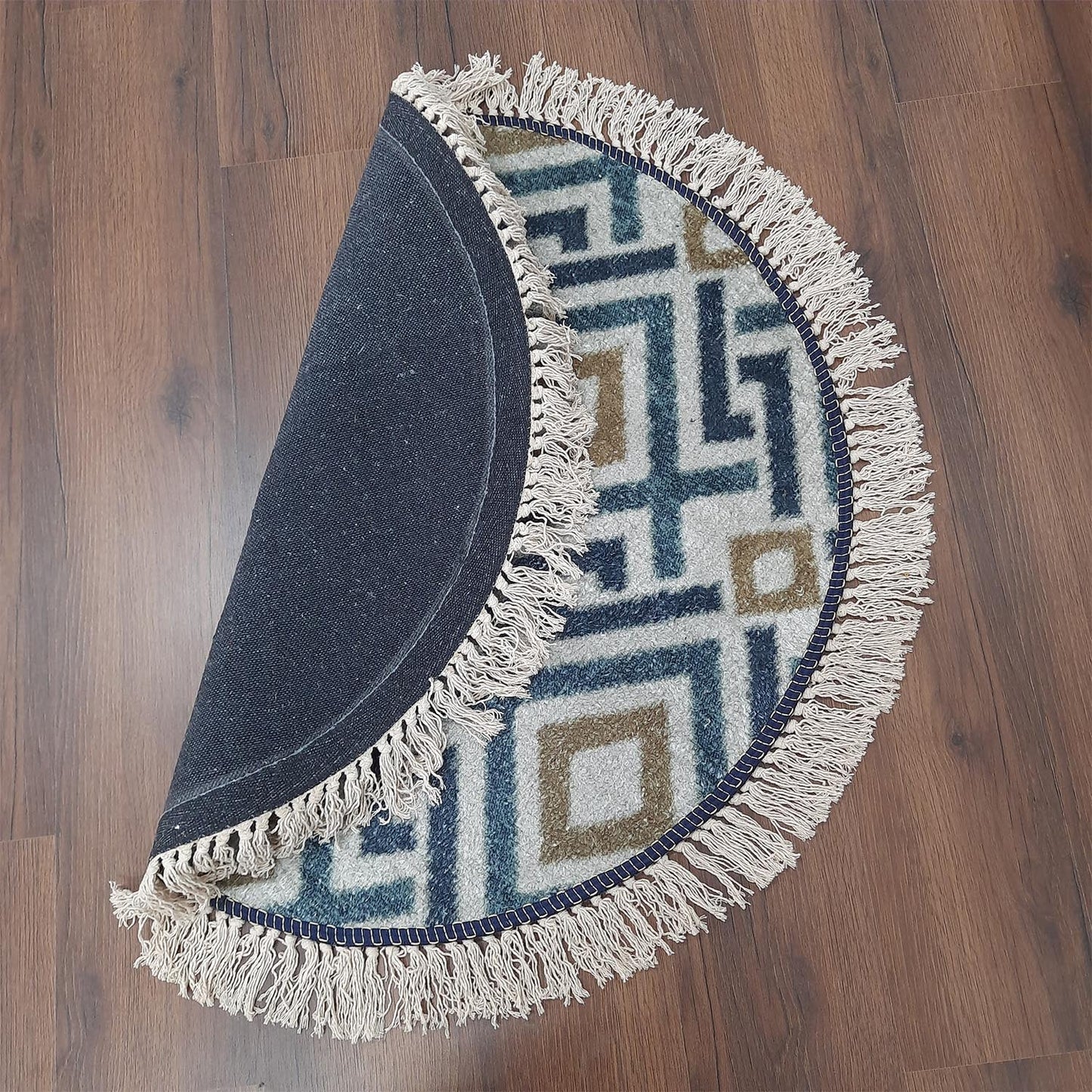 Avioni Kids Faux Silk Carpet – Contemporary Round Rug – Geometric Blue Copper Pattern