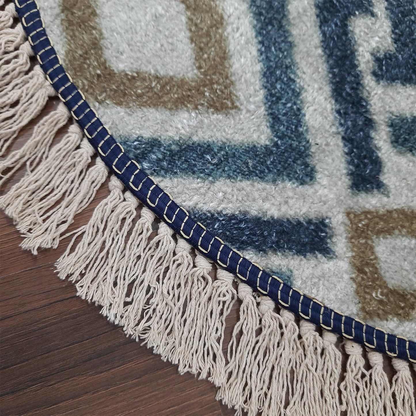 Avioni Kids Faux Silk Carpet – Contemporary Round Rug – Geometric Blue Copper Pattern