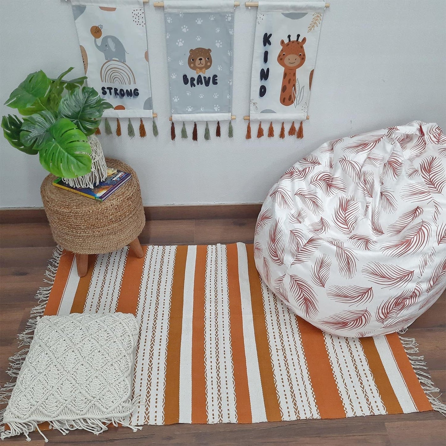 Avioni 100% Cotton Handloom Floor Rug / Durrie – Neohome Collection – Brown and White