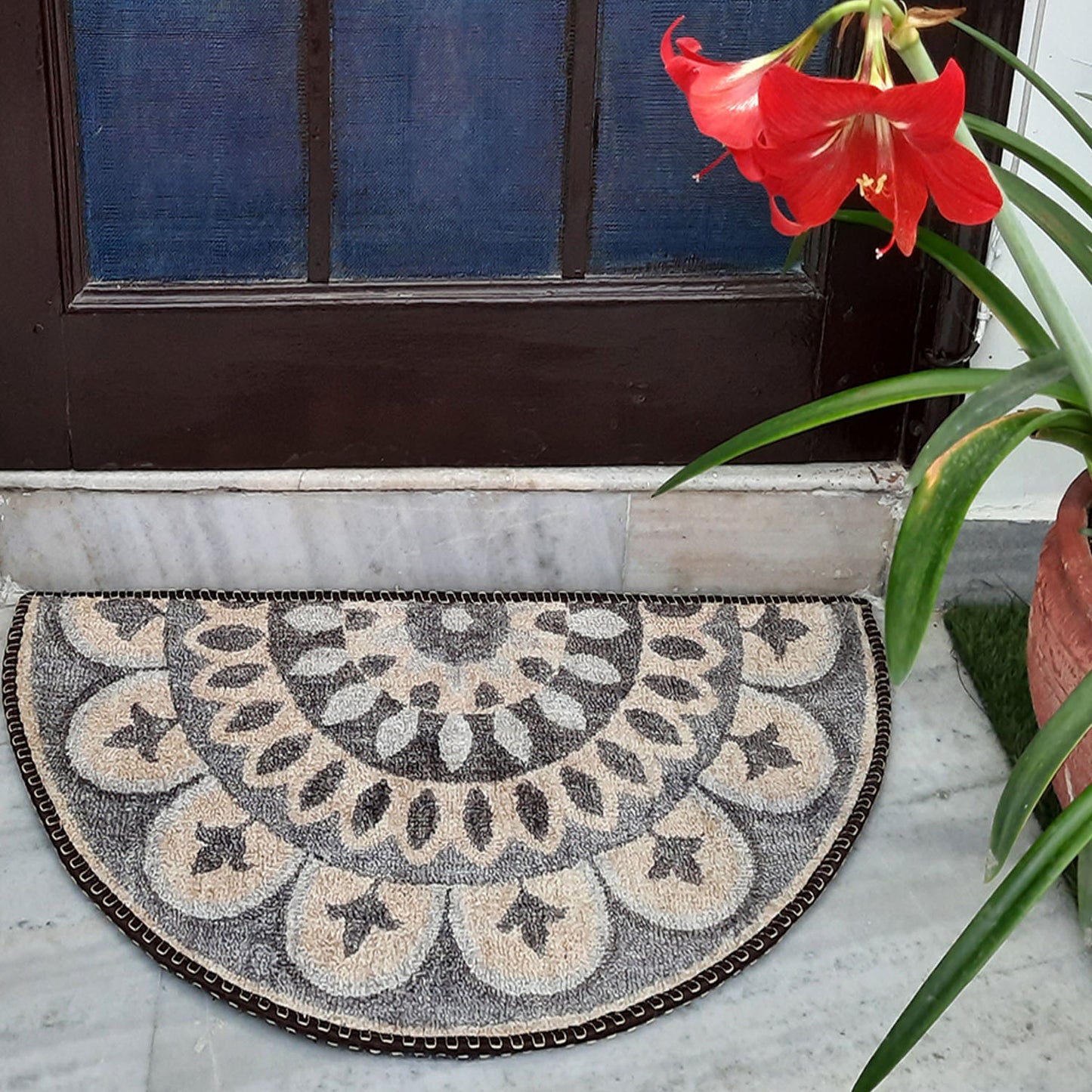Avioni Home Floor Mats in Beautiful Rangoli Modern Semi Round Design | Anti Slip, Durable & Washable | Outdoor & Indoor