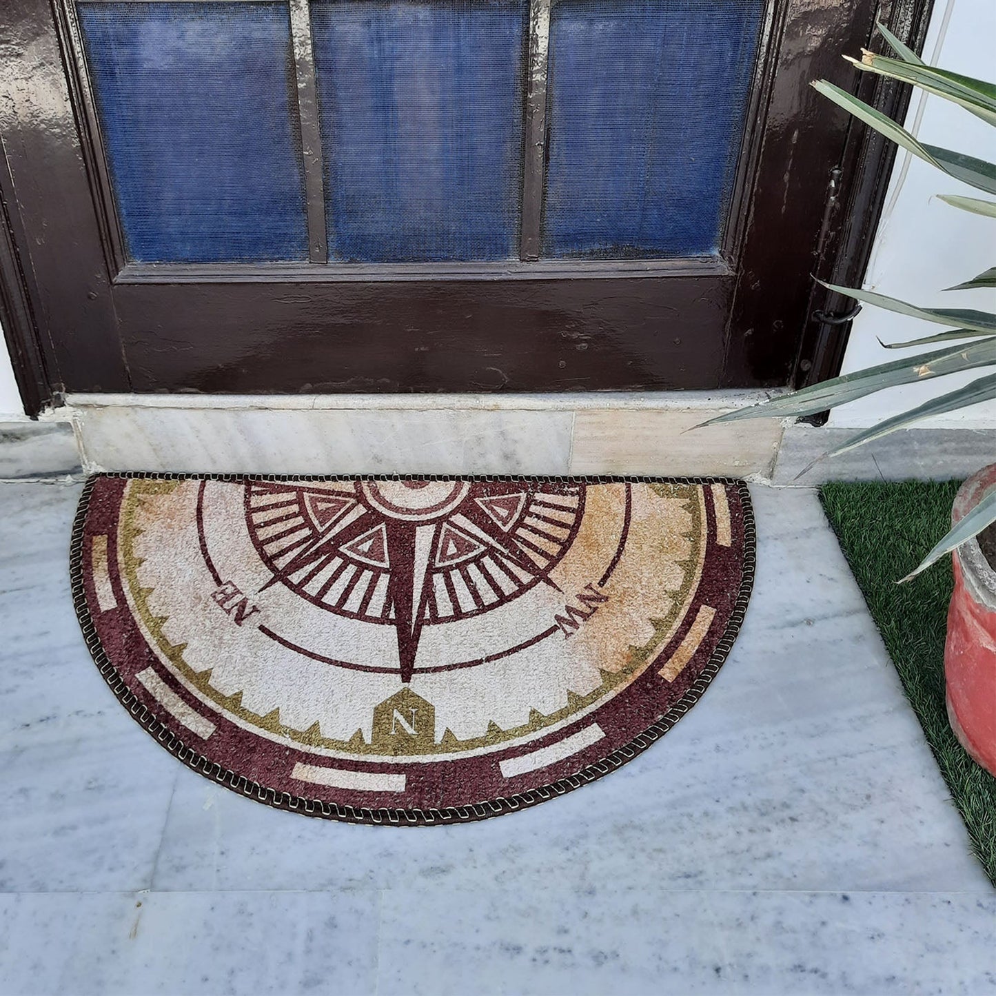 Avioni Home Floor Mat Modern Compass Design | Anti Slip, Durable & Washable | Outdoor & Indoor