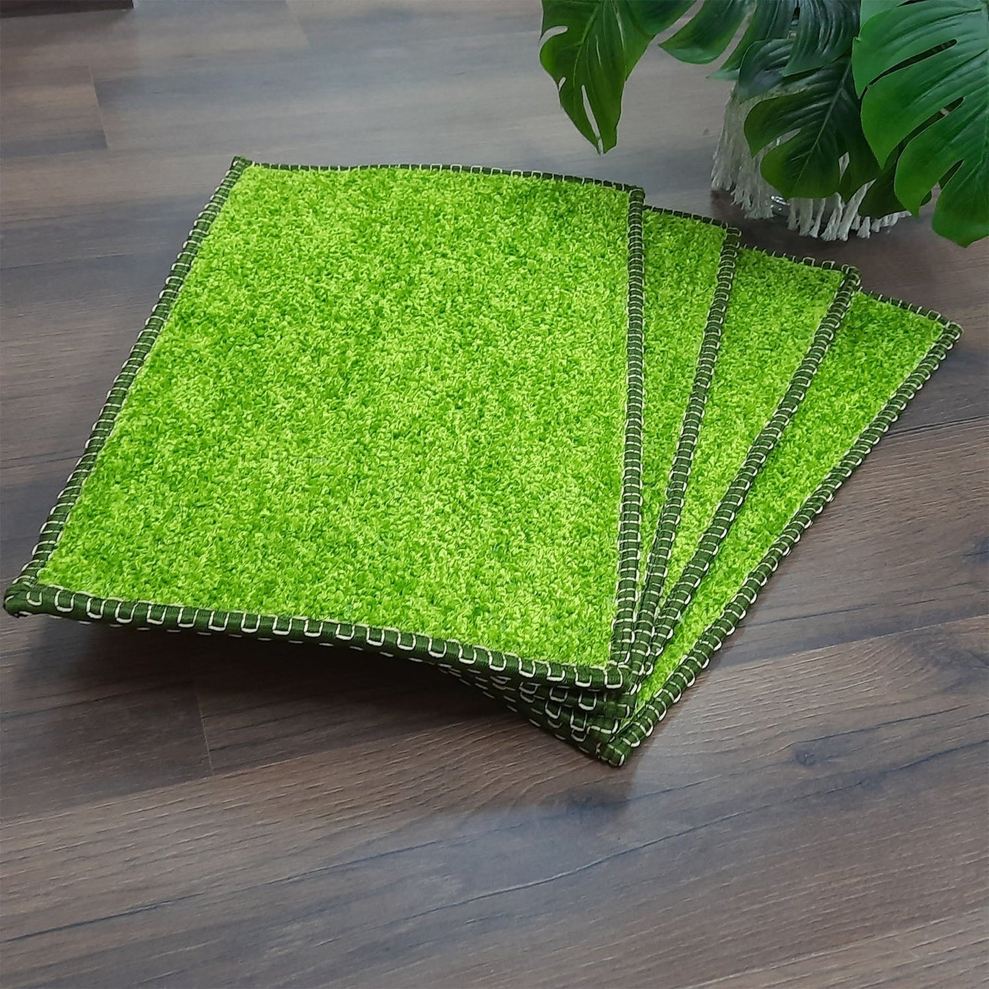 SET OF FOUR | Avioni SlipToGrip Universal Doormat | Green, Size 35cm x 55cm | Anti Slip, Durable & Washable | Outdoor & Indoor