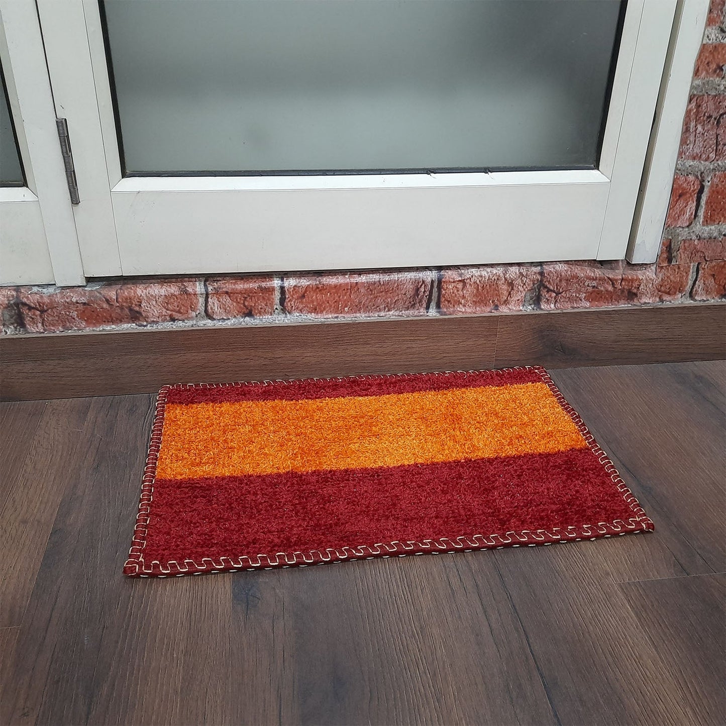SET OF FOUR | Avioni SlipToGrip Universal Doormat | Orange & red, Size 35cm x 55cm | Anti Slip, Durable & Washable | Outdoor & Indoor