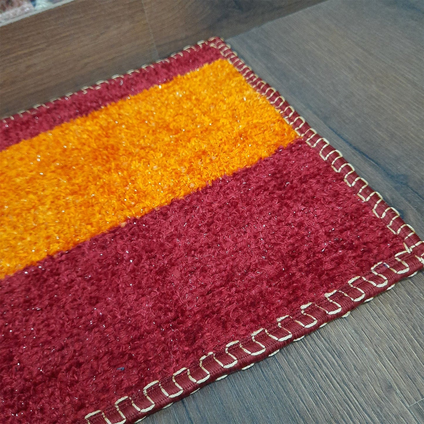 SET OF FOUR | Avioni SlipToGrip Universal Doormat | Orange & red, Size 35cm x 55cm | Anti Slip, Durable & Washable | Outdoor & Indoor