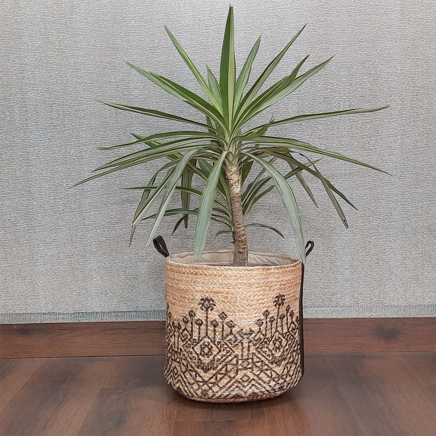 Avioni Home Hand Braided Ethnic Pattern Jute Basket | Designer Leatherette Handles | Canvas Inner for Extra Strength | Size: 28 x30 cms (~11×12 inch)