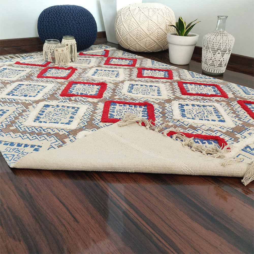 Avioni Boho Look Cotton Printed & Part Tufted Floor Rug / Durrie 120cm x 180cm (~4Feet x 6Feet) – Blue Red Diamonds