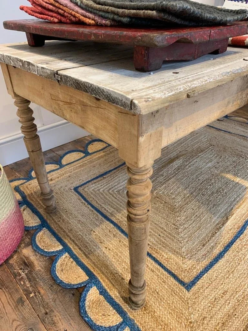 Jute (Natural and Dyed Jute) Handmade Braided Rugs | Natural & Blue Scalloped Area Rug | Avioni- Premium Collection