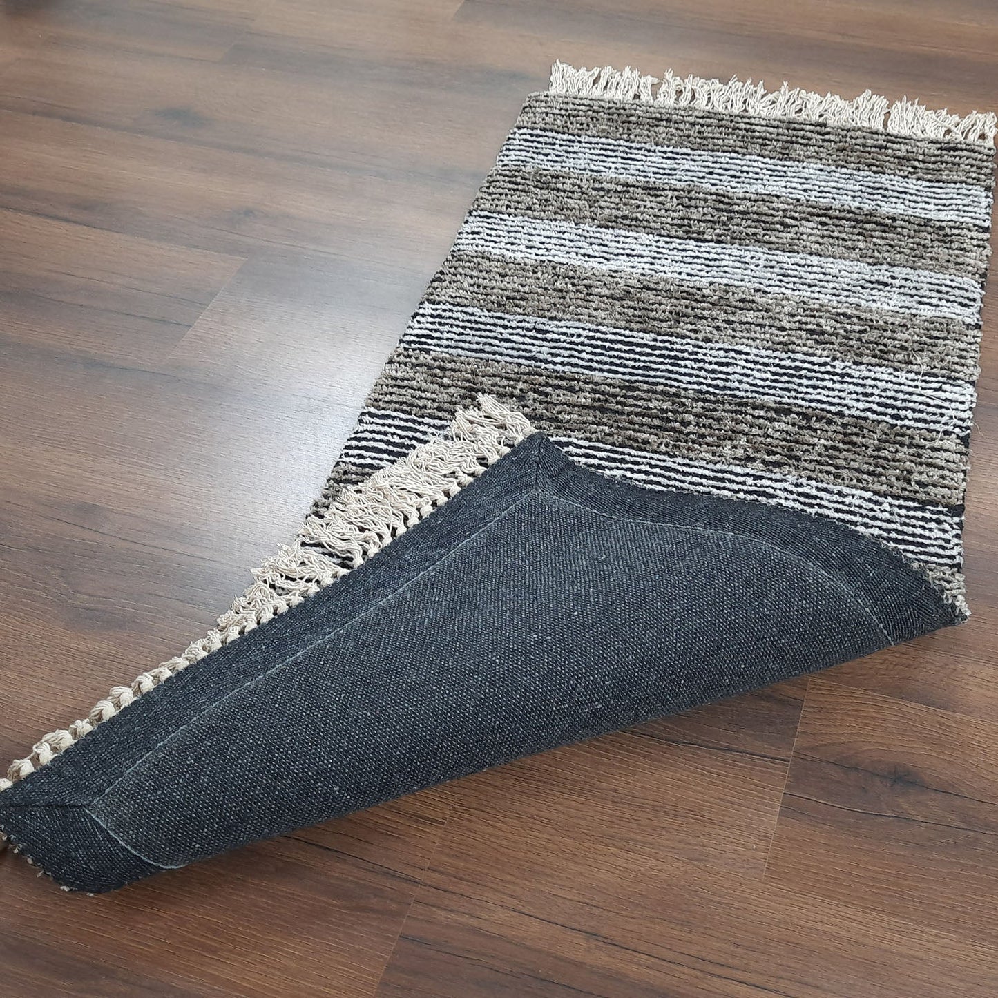 Avioni Handloom Washable Light Brown White Solid Premium Bedside Carpet (55cm x 137cm (~22″ x 55″))