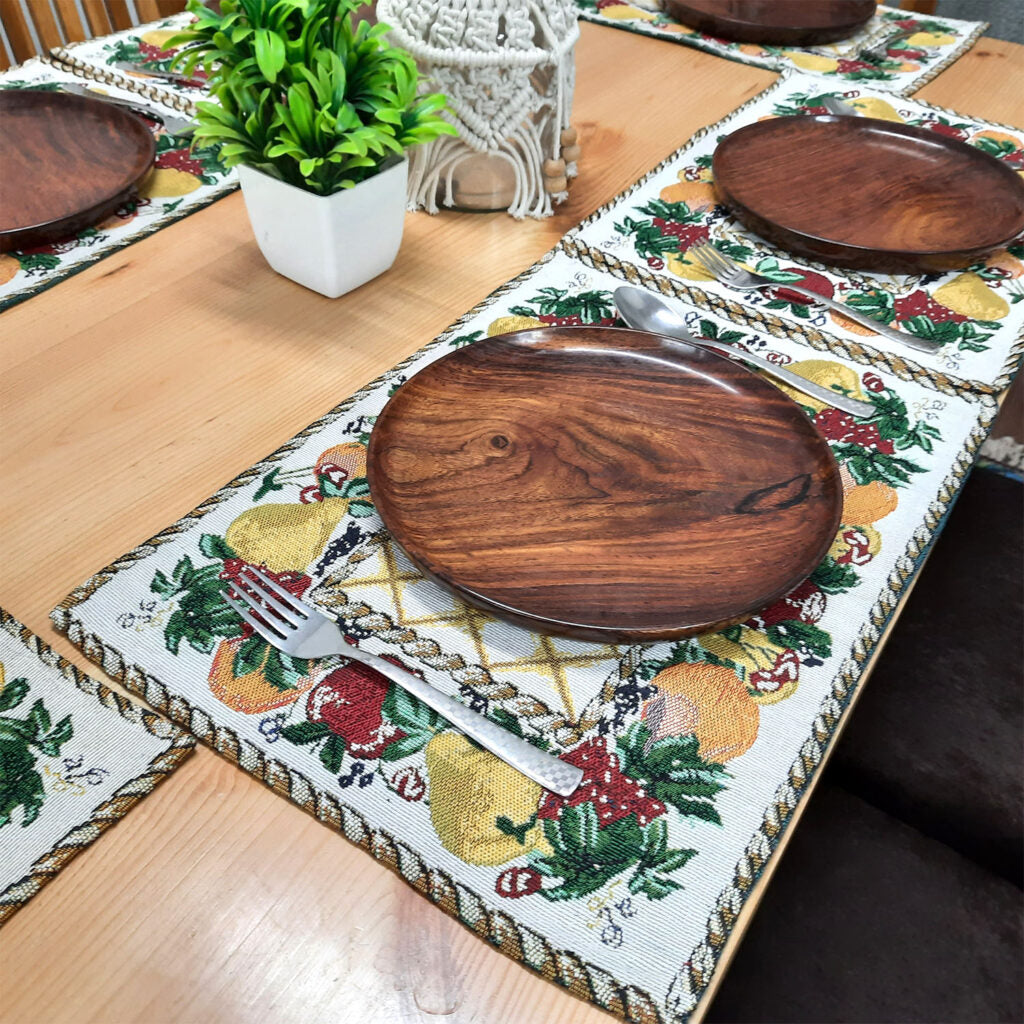 Table Mats (Set Of Six) With Table Runner On Jacquard Fabric