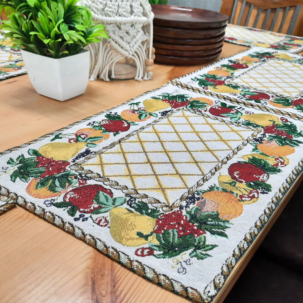 Table Mats (Set Of Six) With Table Runner On Jacquard Fabric