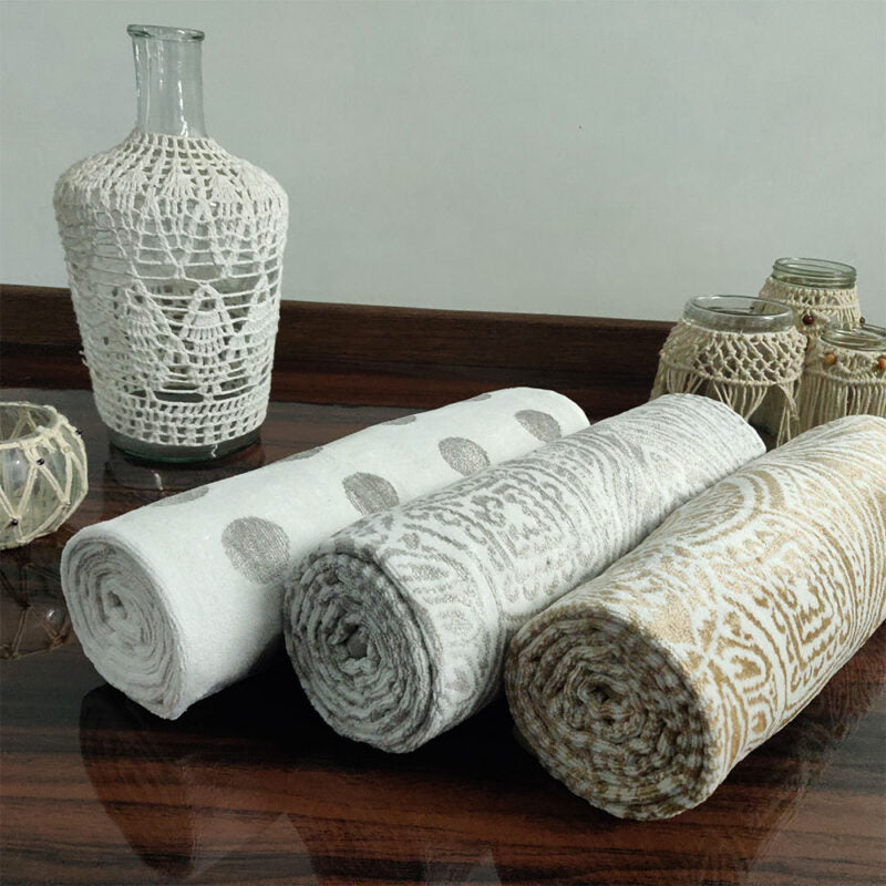 Combo Saver – Buy 3 bath towels and get upto 70% + 15% extra off – Avioni 100% Cotton Premium & Luxury Soft Linen Bath Towels (Set of 3)-70cm x 135cm