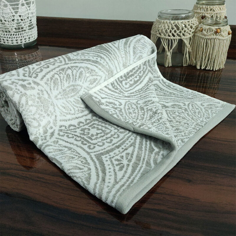 Avioni 100% Cotton Premium & Luxury Soft Linen Bath Towels in White Silver Finish-70cm x 135cm