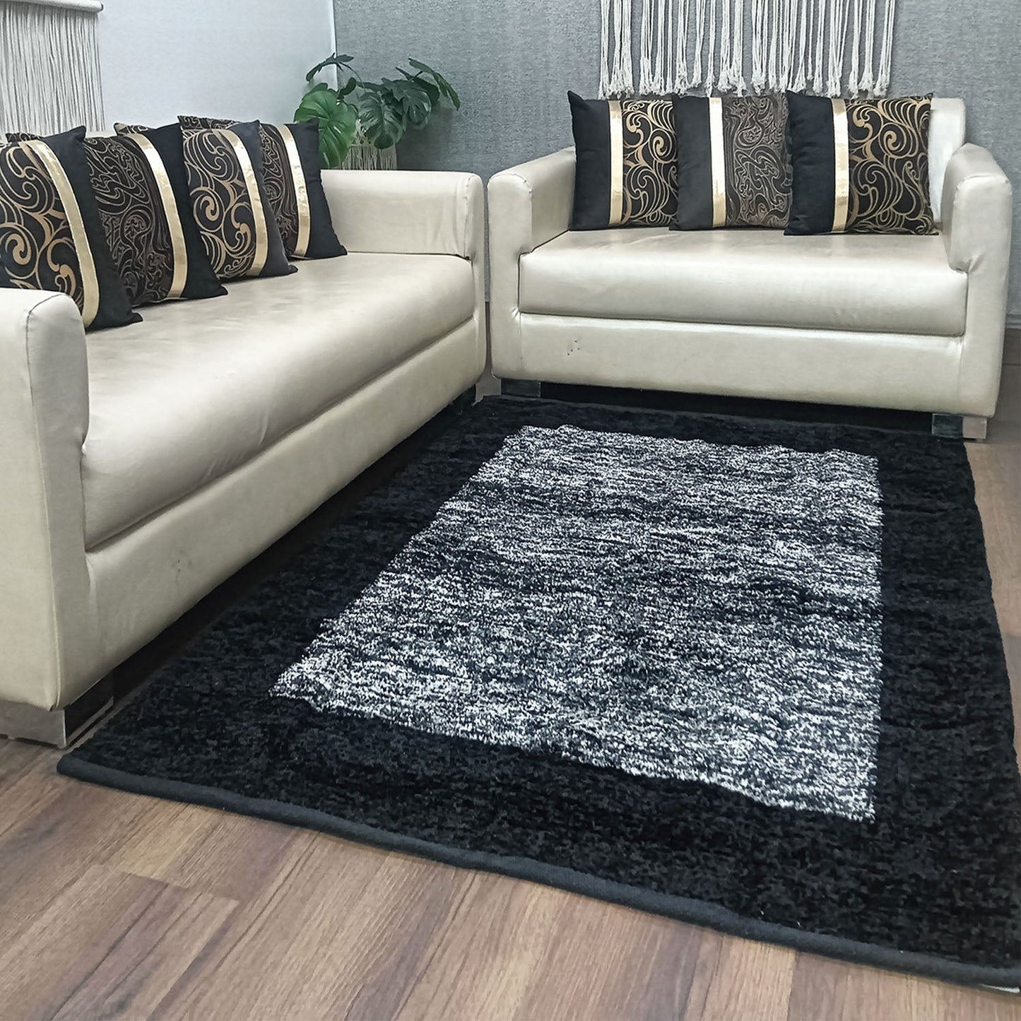 Avioni Handloom Cut Shuttle Rugs / Heavy Durry by Master Artisans | Feather like Luxurious Silk Soft Touch | Home Washable | Border Design in Black and White | Reversible