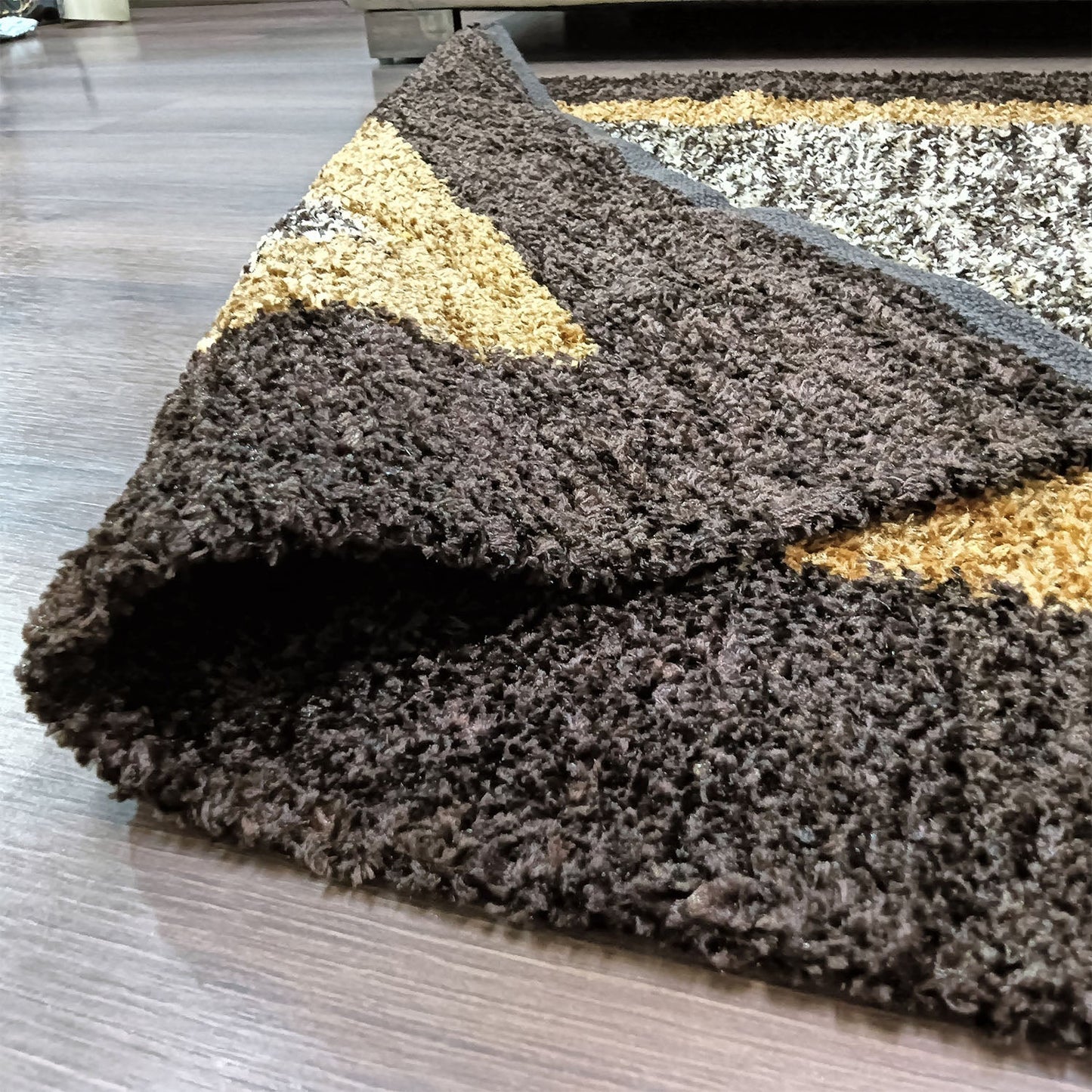 Avioni Handloom Cut Shuttle Rugs | Master Artisans Work | Feather like Luxurious Silk Soft Touch | Home Washable | Coffee, Gold Beige and White | Reversible - 90cm x 150cm (~3Feet x 5Feet)