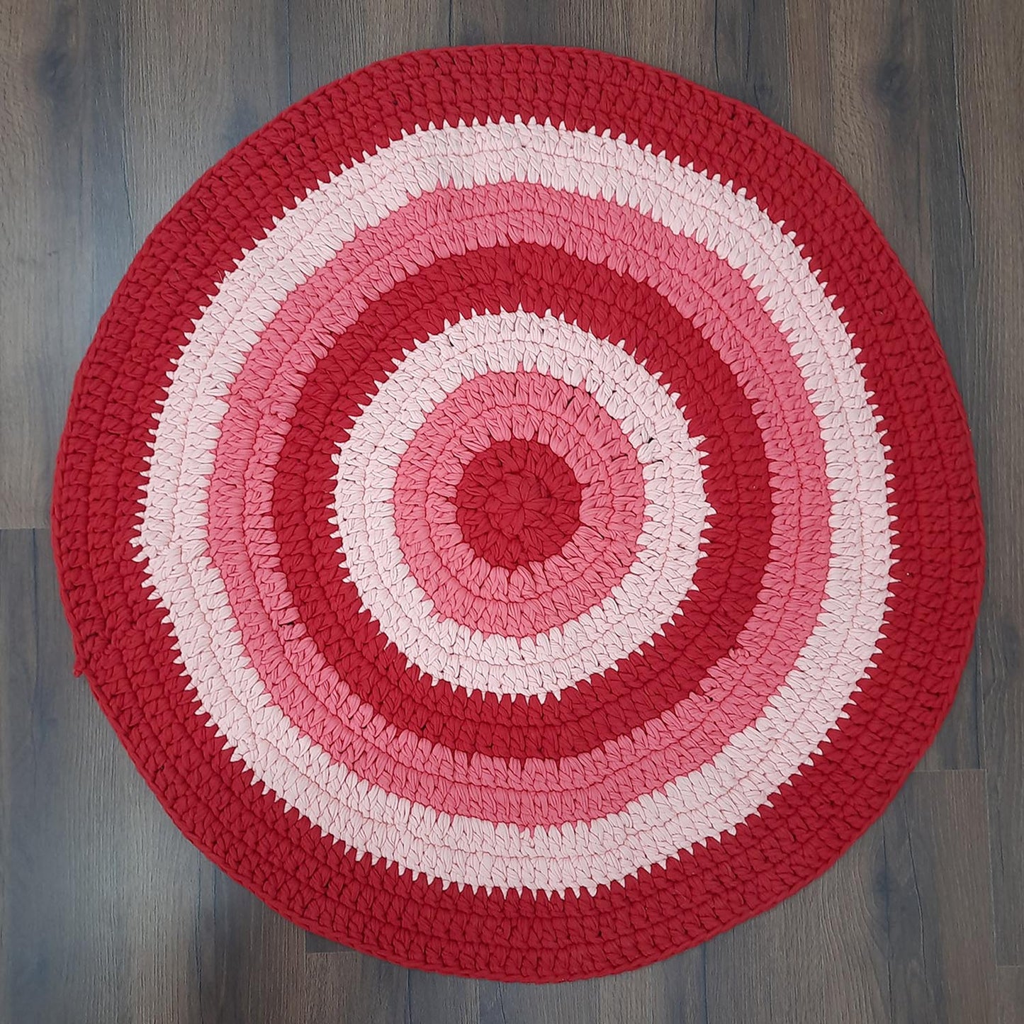 Avioni “PinkRings” hand-crocheted carpet with matching FREE basket – perfect for a kids room or gifting-105 cm diameter